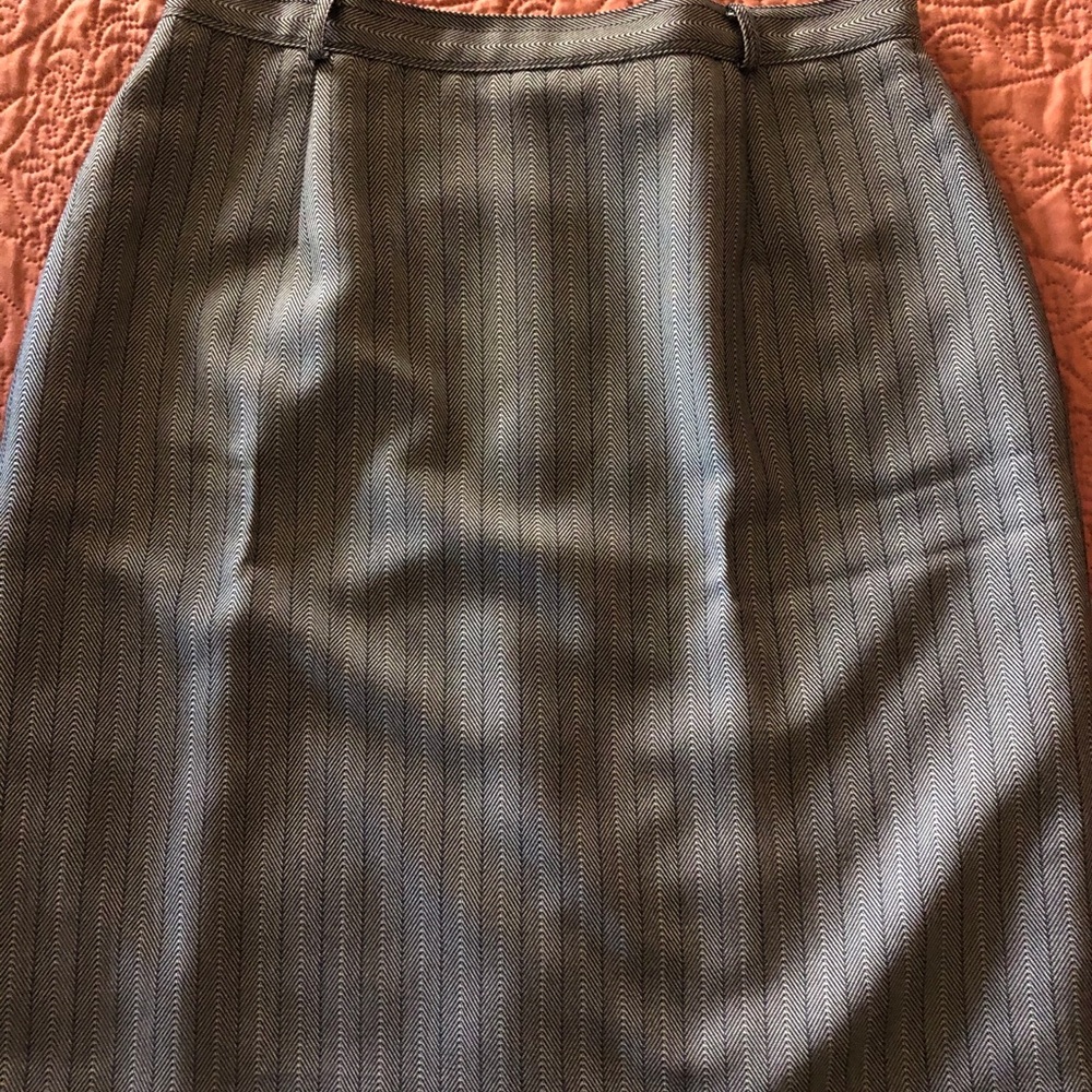 Worthington Sz 14 Womens Lined Black and Taupe Skirt